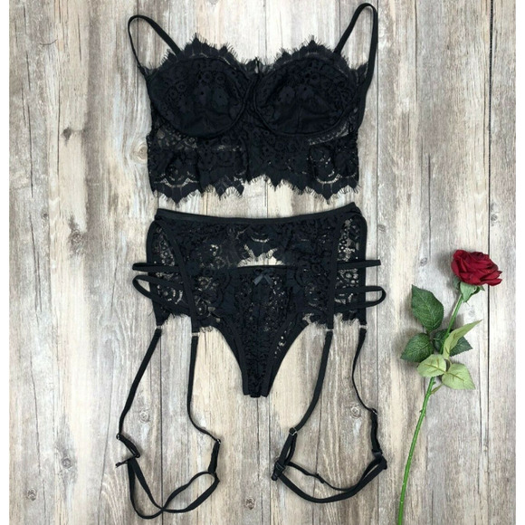 Lace Lingerie 3 pc Sexy Boudoir Garter Teddy Set - Picture 4 of 16